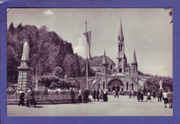 65 - LOURDES - BASILIQUE - ANIMÉE - - Lourdes