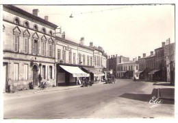 (33) 411, Etauliers, Chatagneau 8, La Route Versv Mirambeau, Café Et Marchand De Chaussures - Autres & Non Classés