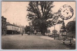 (33) 004, Blaye, ND Phot 9, La Fontaine De La Cour De L'hotel De Ville, Format 138 X 90, état - Blaye