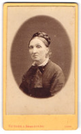 Photo Victoire Arambourg, Lyon, 22, Rue St. Pierre Au 1er, Bürgerliche Dame Avec Hochsteckfrisur  - Anonymous Persons