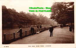 R454951 S 8025. The Row. Hyde Park. London. Kingsway Real Photo Series. WHS. 191 - Andere & Zonder Classificatie