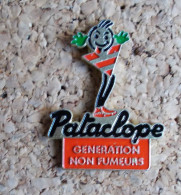 Pin's - Pataclope - Génération Non Fumeurs - Modèle Métal - Marche