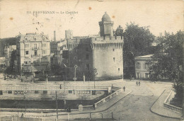 Postcard France Perpignan Le Castillet - Autres & Non Classés