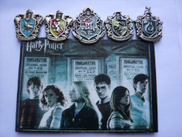 5 Pin S BLASONS HARRY POTTER NEUF - Kino