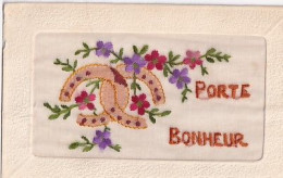 PORTE BONHEUR   2 FERS A CHEVAL     CARTE BRODEE - Bestickt