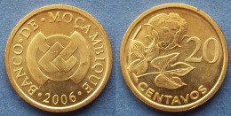 MOZAMBIQUE - 20 Centavos 2006 "Cotton Plant" KM# 135 Peoples Republic Reform Coinage (2006) - Edelweiss Coins - Mosambik