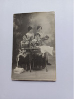 Ancienne Carte Photo Année 1900 Femmes Couturières A Identifier - Te Identificeren