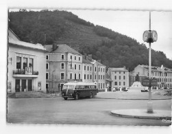 LAVELANET : Le Casino Et Le Rond Point - Très Bon état - Lavelanet