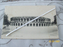 NIMES (30)  Vue Extérieur Des Arènes (taches Devant Voir Scan) - Nîmes