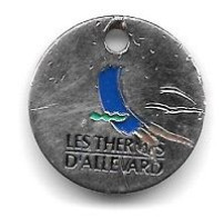 Jeton De Caddie  Occasion  Ville, Médical  LES  THERMES  D' ALLEVARD  Verso  Sigle  €  ( 38 ) - Trolley Token/Shopping Trolley Chip