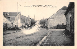 52-LIFFOL-LE-PETIT- CARREFOUR DE LA RUE PAVEE ET LOUTE DE LAFAUCHE - Autres & Non Classés