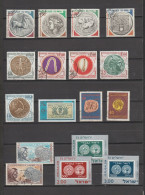 Lot De 17 Timbres Thème  Monnaies Sur Timbre  (lot 188) - Monnaies