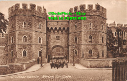 R455421 Windsor Castle. Henry VII Gate. Friths Series. No. 66985 - World