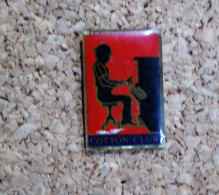 Pin's - Cotton Club - Piano - Pianiste - Musik