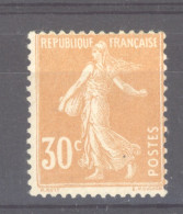 France  :  Yv  141  ** - 1906-38 Säerin, Untergrund Glatt