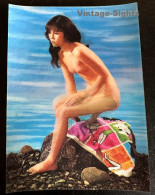 PK-256 Nude Japanese Pin-Up On Rock / Bikini (Vintage 3D Stereo Effect Postcard Toppan) - Pin-Ups