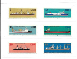 DH15 -TIMBRES DDR - BATEAUX - Schiffe