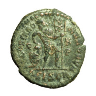 Roman Coin Gratian AE3 Siscia Nummus Gloria Romanorum Emperor Captive 04248 - Der Spätrömanischen Reich (363 / 476)