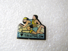 PIN'S   TRIATHLON - Otros & Sin Clasificación