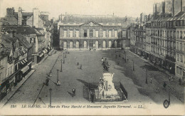 Postcard France Le Havre Marche Et Monument Augustin Normand - Autres & Non Classés