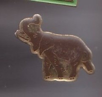Pin's  Eléphant Réf 1466 - Tiere