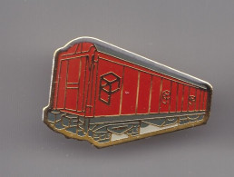 Pin's Train Wagon  Réf 6760 - Transport Und Verkehr