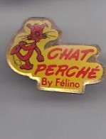Pin's Chat Perché By Félino Réf 4977 - Animaux