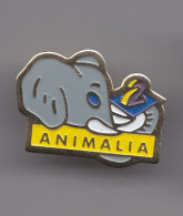 Pin's Animalia Médias Antenne 2 Eléphant Réf  6869 - Animales