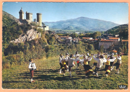 Ppgf/ CPSM Grand Format - ARIEGE - DANSE DE "LA PLANHERADO" AU PIED DU CHATEAU DE FOIX - GROUPE POL DE MOUNEGRE - Foix