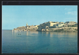 AK Sliema Creek, Sailing Boats Racing Past Valletta`s Old Fortifications  - Malte