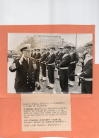 PHOTO. PARIS.ARC De TRIOMPHE. AMIRAL GORTCHKOV Sur La TOMBE Du SOLDAT INCONNU.1970  Achat Immédiat - Arc De Triomphe