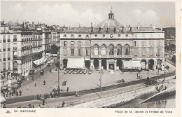 BAYONNE  - ( 64 ) -   Place  De La Liberté - Bayonne