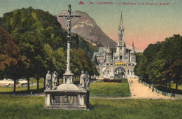 LOURDES, BASILICA, ARCHITECTURE, STATUE, CROSS, PARK, FRANCE, POSTCARD - Lourdes