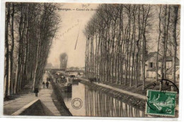 BOURGES CANAL DU BERRY PENICHES ANIMEE - Bourges