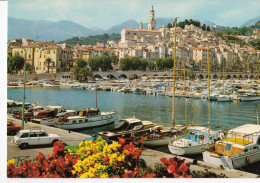 Menton - Le Port Et La Vieille Ville - Menton