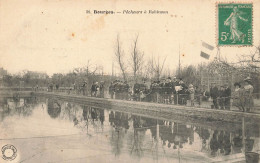 Bourges * Les Pêcheurs à La Ligne à Robinson * Pêche - Bourges