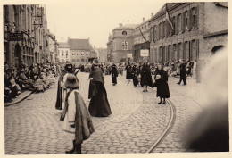 Photo Procession Des Pénitents Furnes Veurne Belgique - Europe