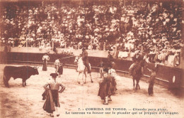 P-24-Mi-Is-2036 : CORRIDA DE TOROS. CITANDO PARA PICAR - Stierkampf