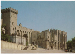 Avignon - La Cathédrale Et Le Palais Des Papes - Avignon (Palais & Pont)