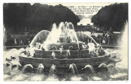 78  Versailles - Le Parc,e Bassin De L'atone  Le Jour Des Grandes Eaux - Versailles (Château)