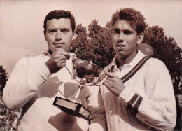 TENNIS ROLAND GARROS 05/1961 VICTOIRE DE SANTANA CONTRE PIETRANGELI PHOTO 18X13CM - Sport