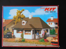 Maquette " Maison " 130 X 120 X 73 Mm, HO 9219, Vollmer Kit - Sonstige & Ohne Zuordnung