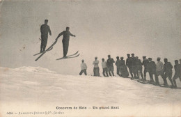 SPORT - Sports D'hiver - Concours De Skis - Un Grand Saut - Animé - Carte Postale Ancienne - Sport Invernali