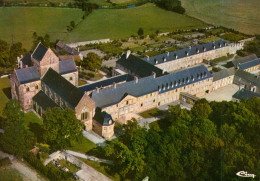 CPM-50- SAINT-SAUVEUR-LE-VICOMTE - Vue Aérienne De L'Abbaye -Edit. CIM  N° 1526*TBE * 2 Scans - Saint Sauveur Le Vicomte