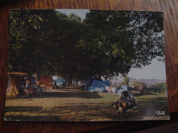 D 15 - Mauriac - Camping De La Roussilhe - Moto - Mauriac