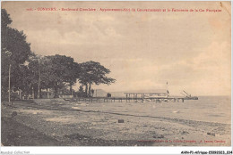 AHNP1-0008 - AFRIQUE - CONAKRY - Boulevard Circulaire - Appontement - Abri Du Gouvernement Et La Factorerie  - Guinea