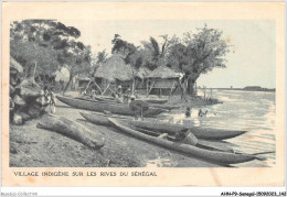 AHNP9-1037 - AFRIQUE - SENEGAL - Village Indigène Sur Les Rives Du Sénégal  - Sénégal
