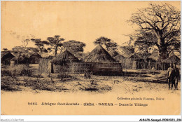 AHNP8-0959 - AFRIQUE - SENEGAL - DAKAR - Dans Le Village  - Sénégal