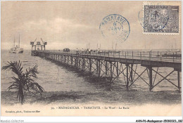 AHNP6-0717 - AFRIQUE - MADAGASCAR - TAMATAVE - Le Wharf - La Rade  - Madagaskar