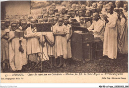 AICP5-AFRIQUE-0537 - AFRIQUE - Classe De Chant Par Un Catéchiste - MISSIONS DES P P DU SAINT-ESPRIT Au KILMANDJARO - Tanzanie